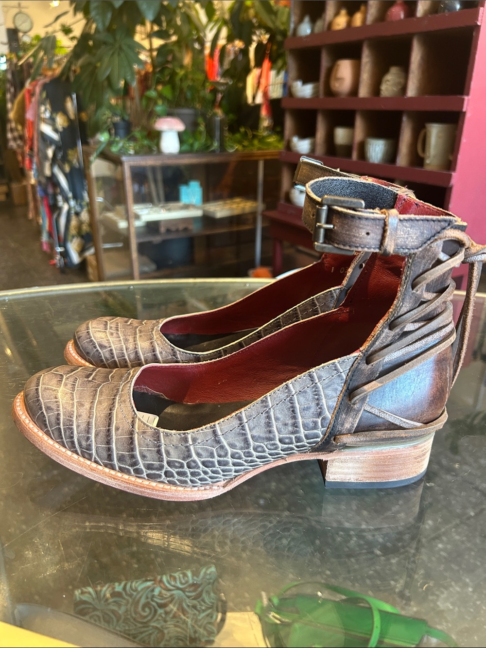 Freebird by Steven Marlon size 11 in excellent condition